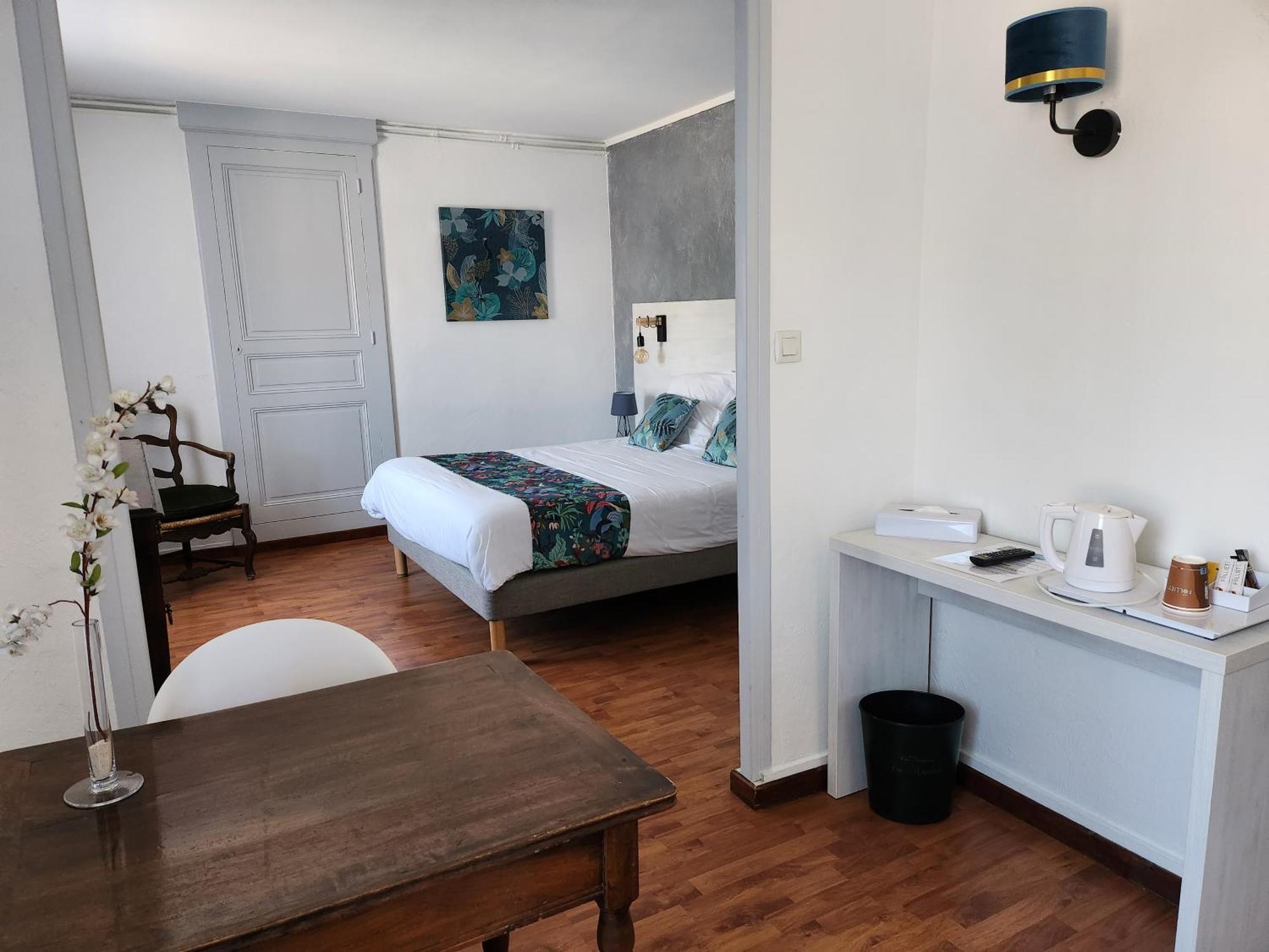 Hotel Des Negociants ラマストル エクステリア 写真